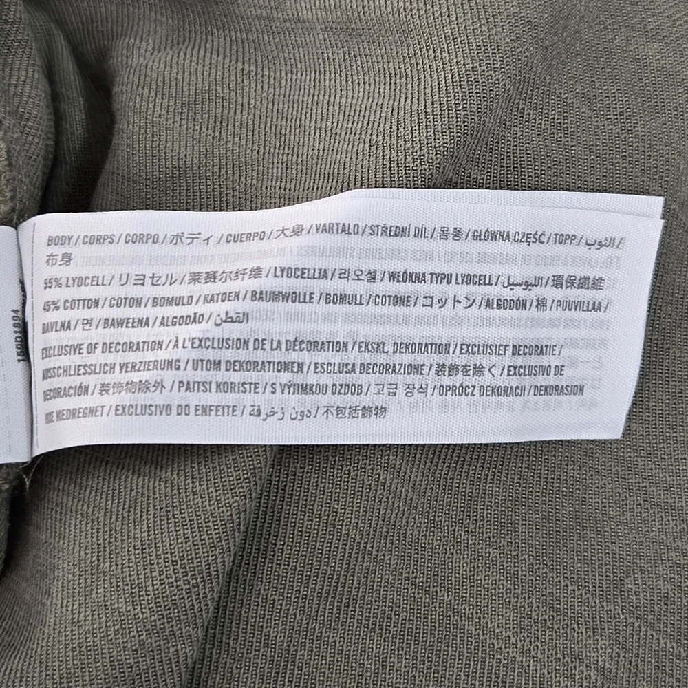 Abercrombie & Fitch *please carefully